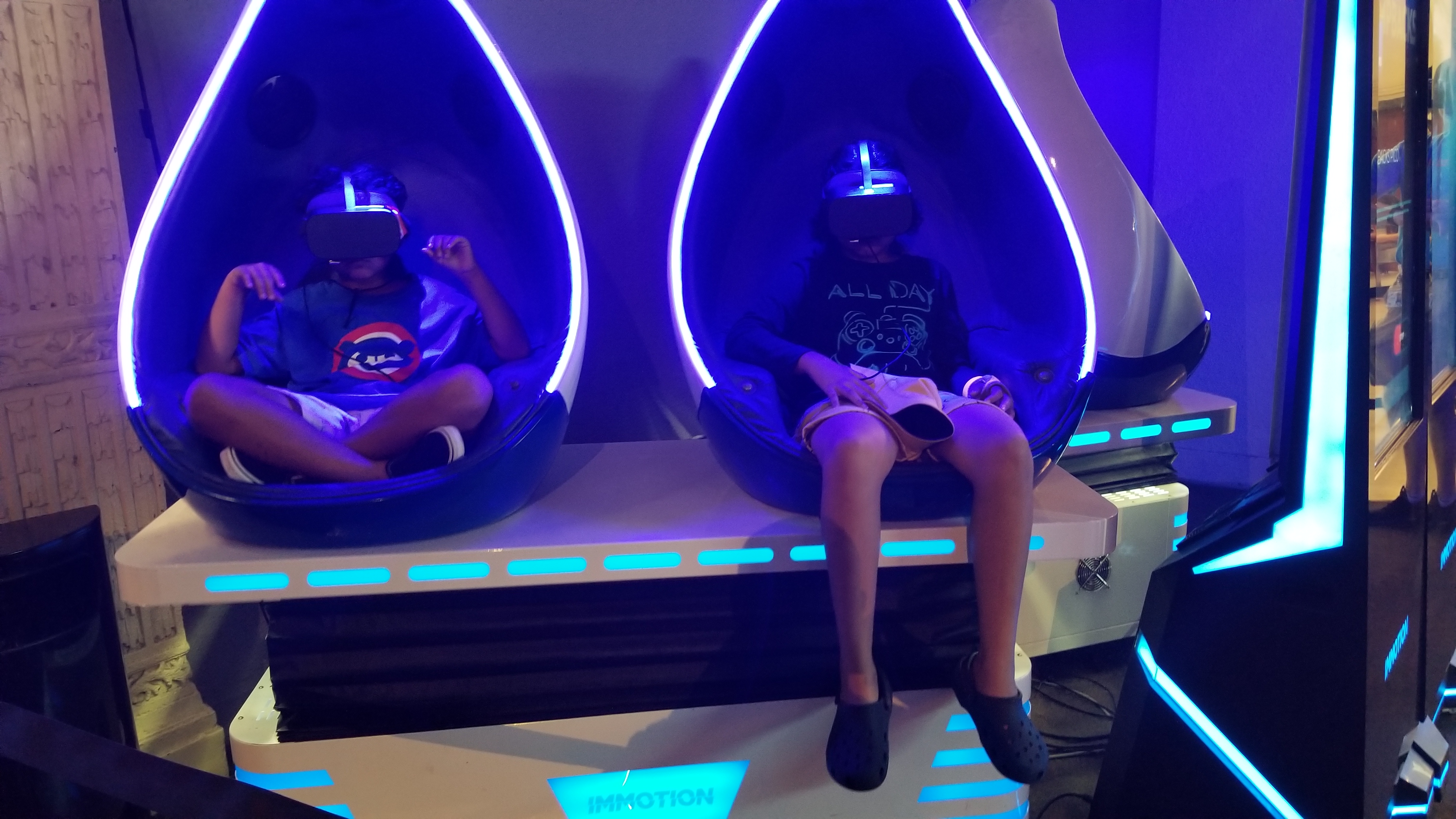 GrandKids in VR at the Shedd Aquarium